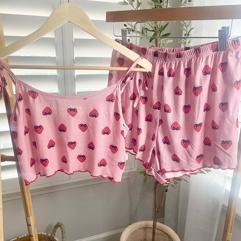 Pink Strawberry Print Women's Sleepwear Set - Size Small